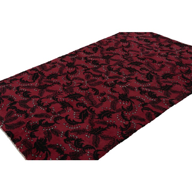 Hand-knotted in wool, circa 1960 - 1970, this 6x9 vintage Müren Abstract rug is an exciting new addition to Rug & Kilim...