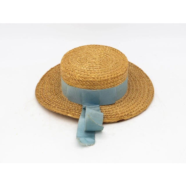 American Vintage Natural Straw Pale Blue Ribbon Bow Boater Hat, the Ridgemont Make, 1930s For Sale - Image 3 of 8