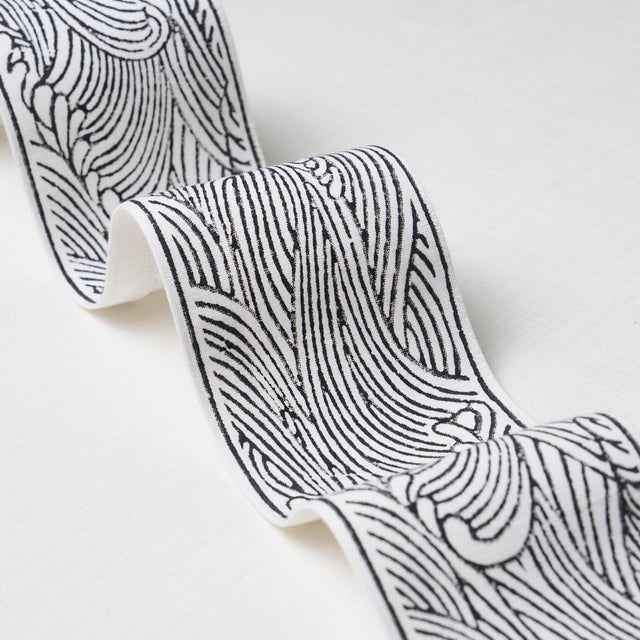 Contemporary Sample - Schumacher Umi Tape Trim In Black For Sale - Image 3 of 5