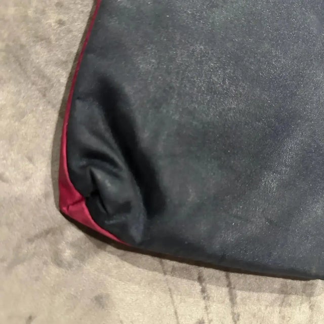 Black Elegant 1960s Vintage Sorelle Fontana Silk and Leather Evening Clutch For Sale - Image 8 of 12