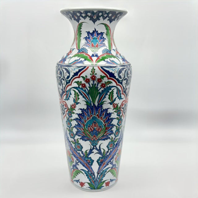 Handmade Ceramic Imperial Palace Vase (60cm) Classic White Symmetrical Saz-Hatai Pattern For Sale - Image 12 of 12