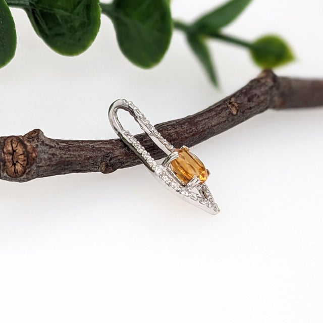 Citrine Pendant Necklace With Earth Mined Diamonds: Solid 14k Gold, Round 5mm For Sale In Columbus - Image 6 of 8