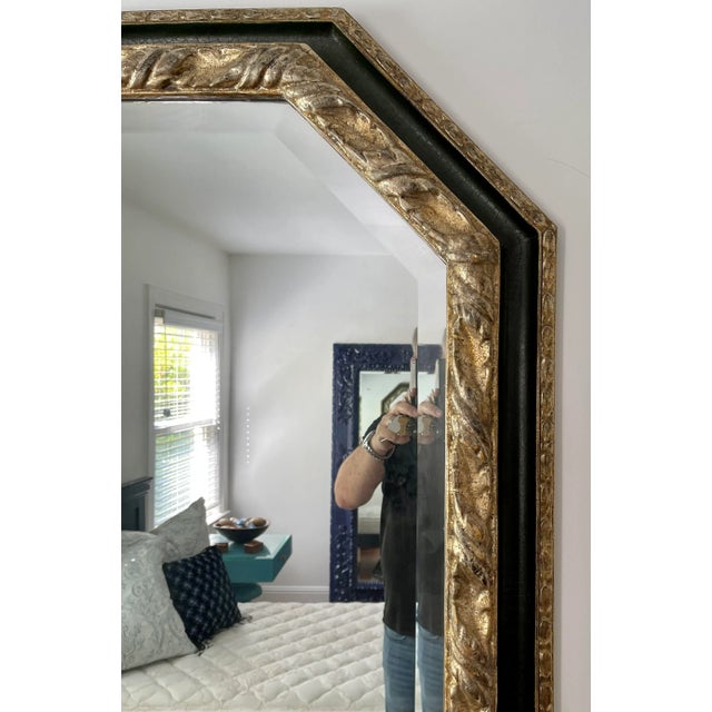 Spanish Hand Carved Ebanista White Gold & Dark Green Octagonal Mirror For Sale - Image 3 of 6