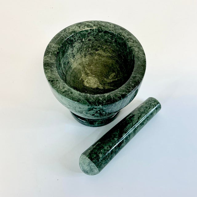 1970s Vintage Green Marble Italian Arts & Crafts Mortar and Pestle For Sale - Image 6 of 8