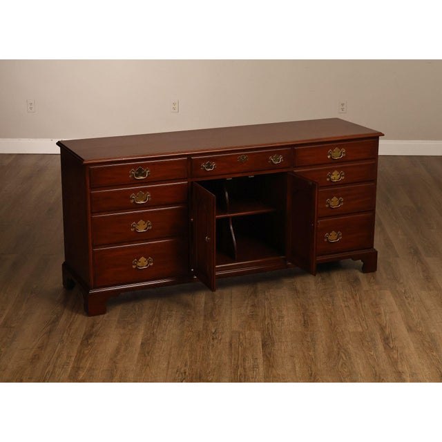 1980s Henkel Harris Virginia Galleries Cherry 9 Drawer Dresser For Sale - Image 5 of 18