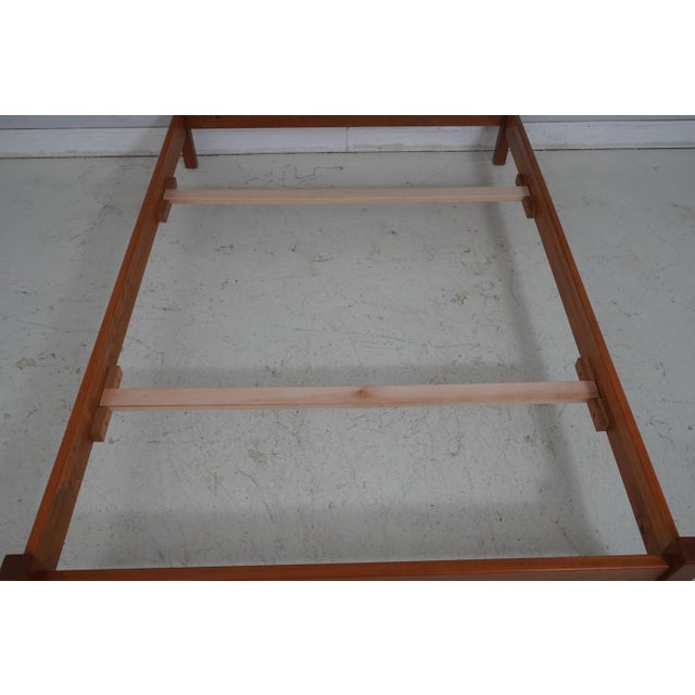 Stickley Full Size Cherry Arts & Crafts Mission Bed For Sale In Philadelphia - Image 6 of 13