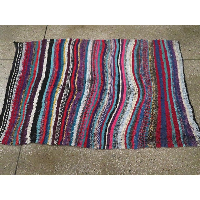 Galerie Shabab Collection Mid-20th Century Persian Flatweave Kilim Rug For Sale In New York - Image 6 of 10