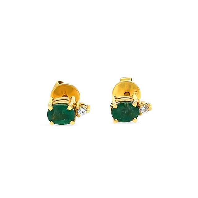 Contemporary 18ct Yellow Gold Emerald & Diamond Stud Earrings 1.06ct 2.41g, A Pair For Sale - Image 3 of 10