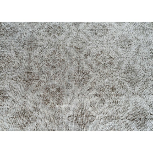 Turkish Vintage Rug 6'7" x 10'5" #21407 For Sale - Image 4 of 8