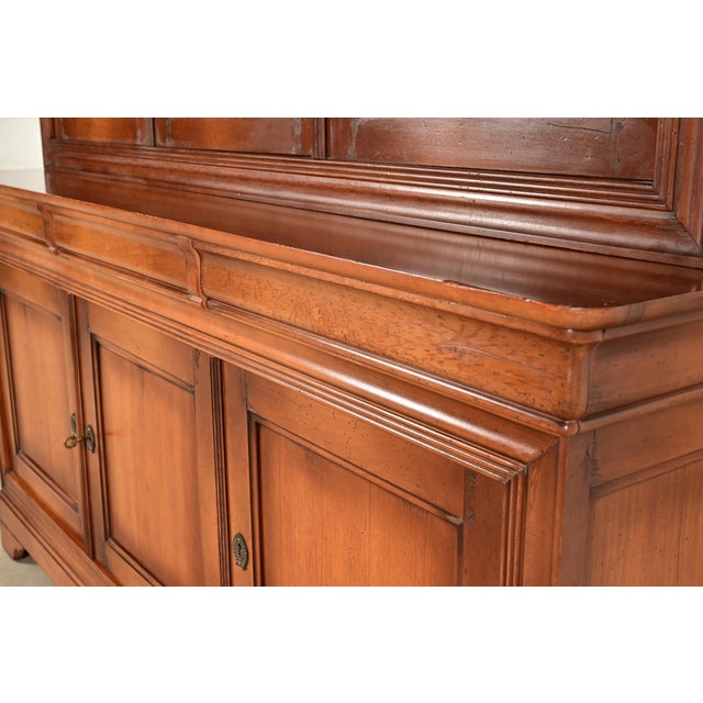 Grange French Louis Philippe Carved Cherry Wood Breakfront Bookcase Cabinet, Circa 1960s For Sale - Image 11 of 17
