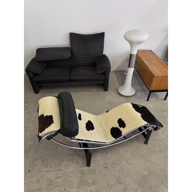 LC4 Chaise Longue in Fur by Le Corbusier for Cassina, 1970s For Sale - Image 17 of 18
