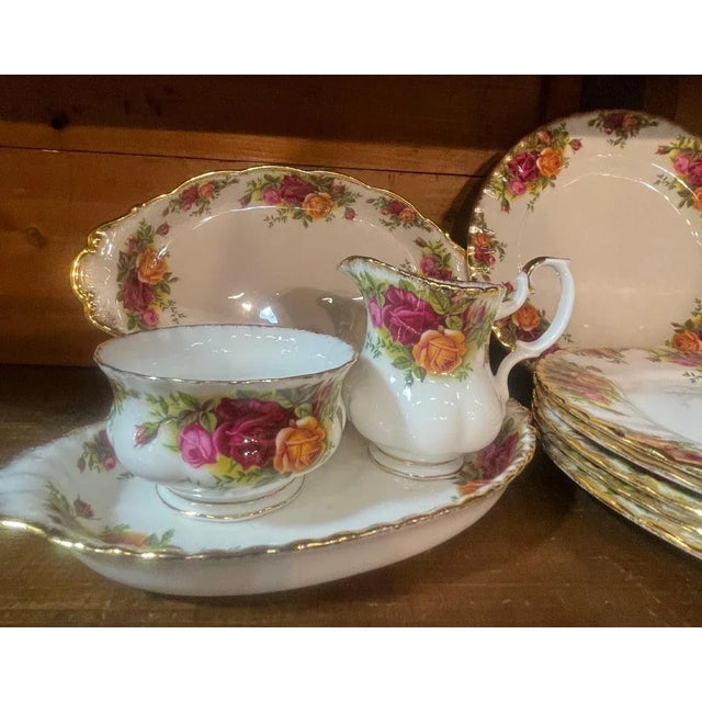Porcelain Set by Royal Albert, 1960s, Set of 36 For Sale - Image 6 of 9