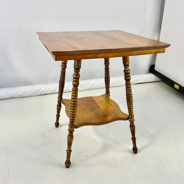 Wood 1920s Antique Americana Boho Chic Bobbin Leg Maple Center Table. For Sale - Image 7 of 15