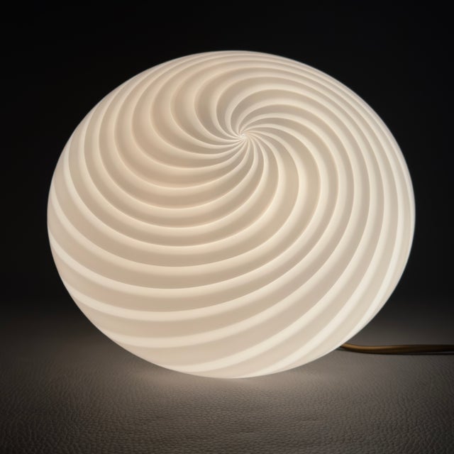 White Murano Glass Table Lamp, 1970s For Sale - Image 6 of 13