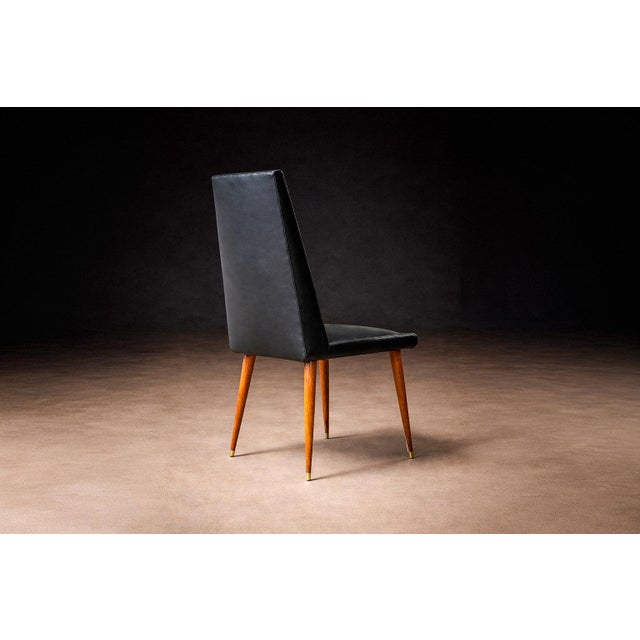 1950s Set of 4 Chairs in Caviuna Wood & Black Leather, Giuseppe Scapinelli, 1950s For Sale - Image 5 of 14