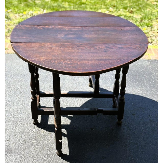 18th Century William and Mary Oak Gateleg Table For Sale - Image 10 of 10