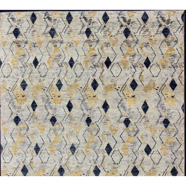 Abstract Hand Knotted Wool Modern Rug With Diamond Design in Yellow and Blue For Sale - Image 3 of 12