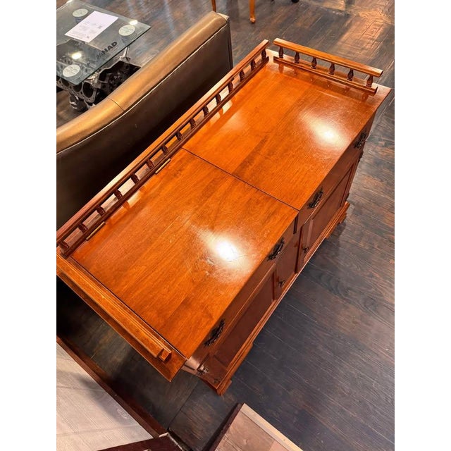 Vintage Sprague & Carleton Solid Rock Maple Dry Sink, 1950s Keene, Nh Cabinet Dry Bar For Sale - Image 9 of 10