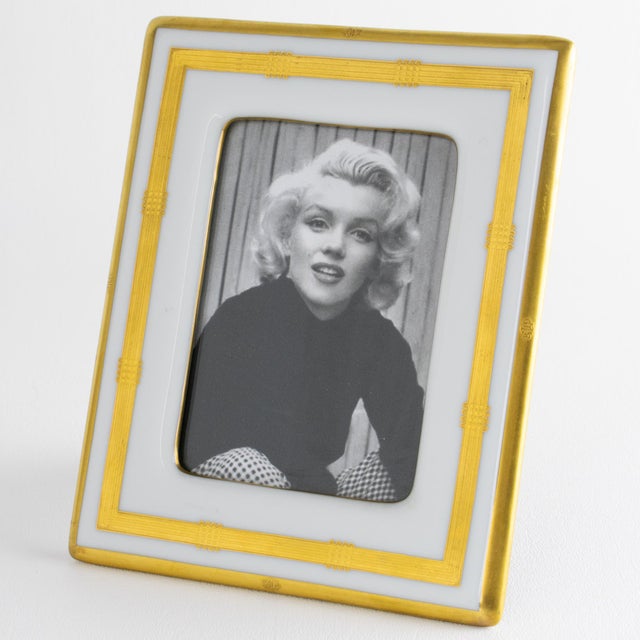 Contemporary Christian Dior White and Gilded Ceramic Picture Frame, circa 1980 For Sale - Image 3 of 11