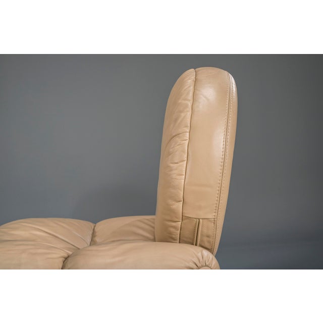Beige Calipso C35 Lounge Chairs in Leather attributed to Saporiti, Italy, 1980s, Set of 2 For Sale - Image 8 of 15