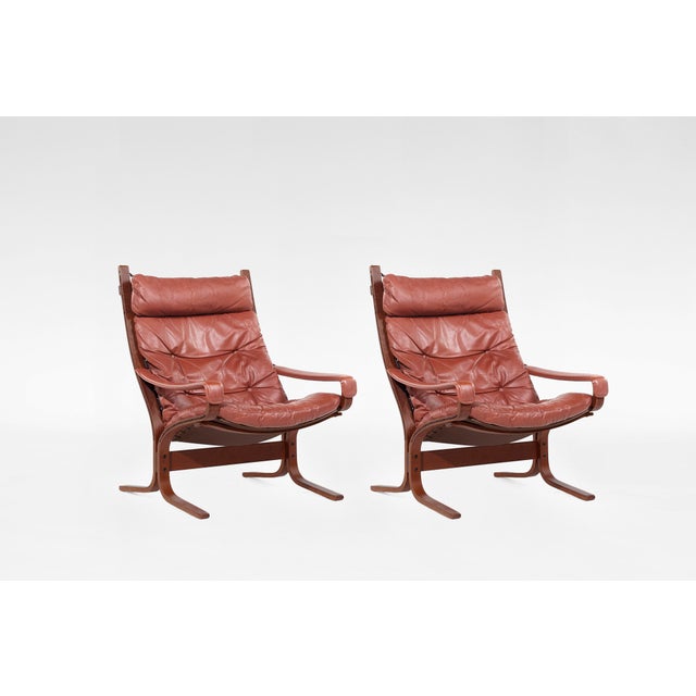 Vintage Siesta High Back Chairs in Cognac Leather and Plywood by Ingmar Relling for Westnofa, 1960s, Set of 2 For Sale - Image 5 of 6