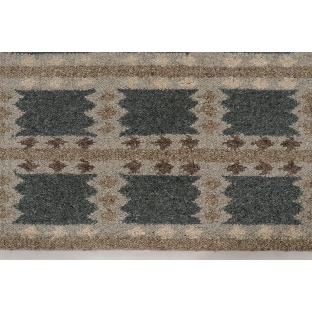 Late 20th Century Contemporary Scandinavian Blue Taupe Wool Rug by Rug & Kilim, India For Sale - Image 5 of 11