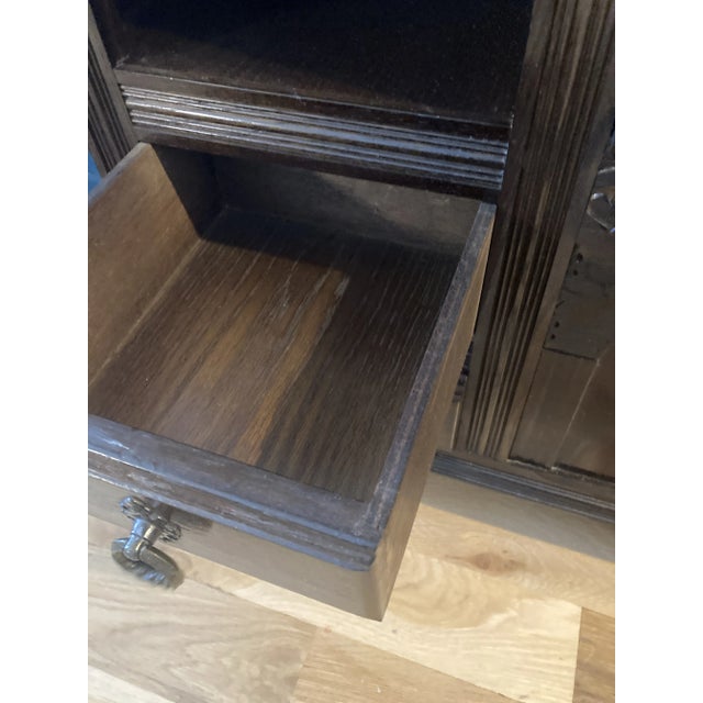 Early 20th Century Antique Conversation Bench With Hand Carved Lion For Sale In Oklahoma City - Image 6 of 8