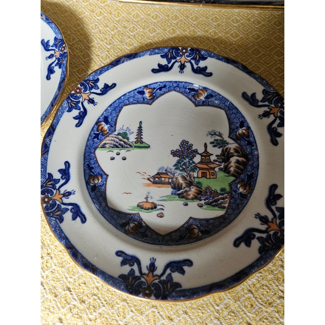 Very nice late 19th Century Copeland Spode set in the Landscape Pattern. 8 Plates with matching Platter. Charming...