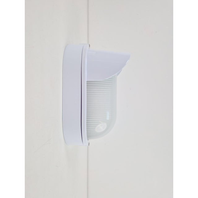 Vintage Simes Outdoor lamp wall lamp metal glass ’80 Italy white Vintage outdoor lamp from the Italian brand Simes Quality...