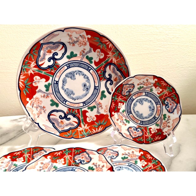Set of Five (5) Georges Briard Imari Heirloom Plates Five vintage imari style plates from Georges Briard. Colors of Navy...