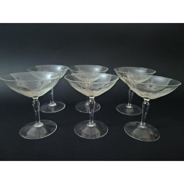 6 CHAMPAGNE CUPS in engraved crystal, Art Deco - 1930s France