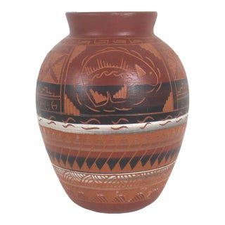 Vintage Signed Marked Navajo Bear Clay Vase Hand Painted Etched For Sale