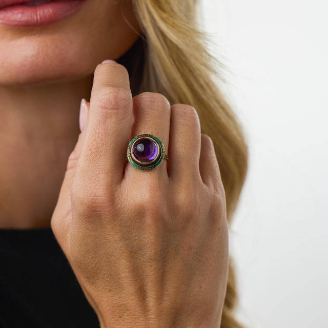1910s 1910s Art Nouveau 7.25 Carat Amethyst 14k Yellow Gold Enamel Cocktail Ring, Size 6.75 For Sale - Image 5 of 6