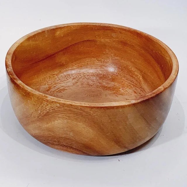 Vintage Hand Turned Bowl from Single Piece of Wood with Beautiful Blonde Wavy Grain Measures approx. 11D x 4.5H Please...