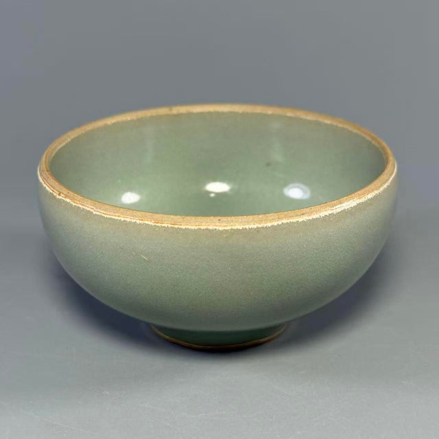 Mid 20th Century Vintage Chinese Longquan Pale Celadon Bowl With Unglazed Rim For Sale - Image 5 of 5
