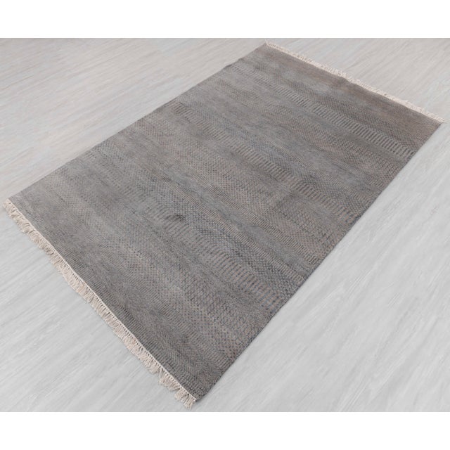 4' x 16' Savannah Hand Knotted Modern Grey Wool & Silk Rug For Sale - Image 6 of 17