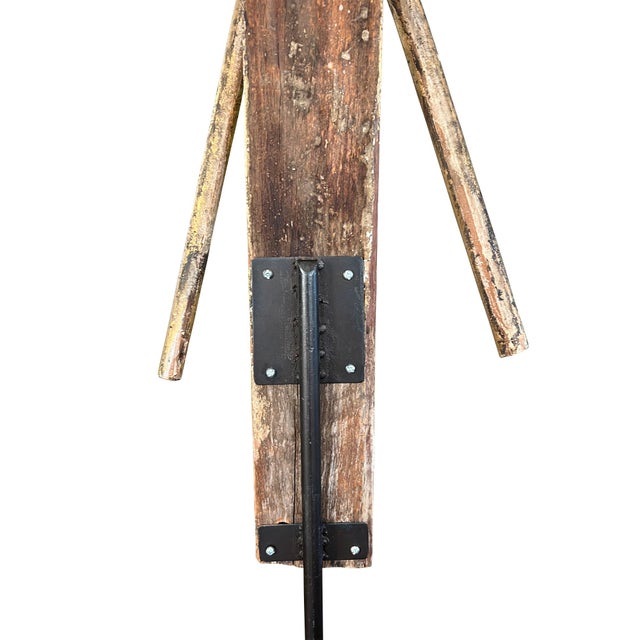 Monumental Spanish Colonial Giltwood Sunburst Reliquary Cross, New Mexico 1700s For Sale - Image 11 of 14