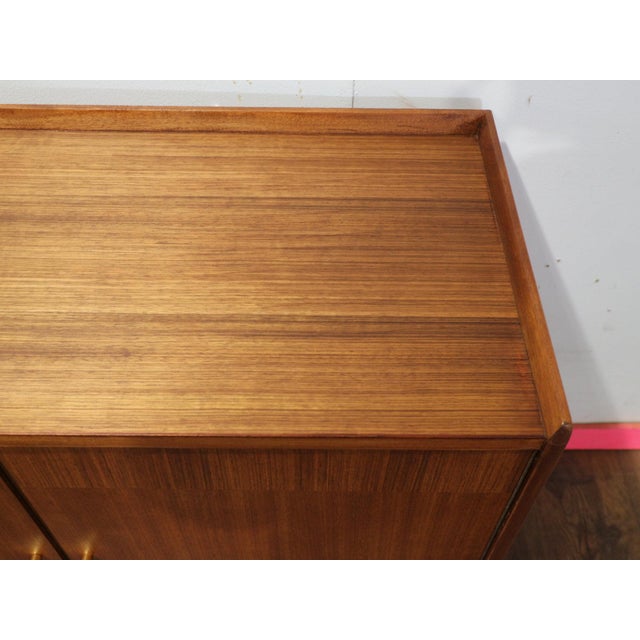 1960s Mid Century Modern Vintage Credenza Sideboard by Lebus Danish Style For Sale - Image 10 of 15