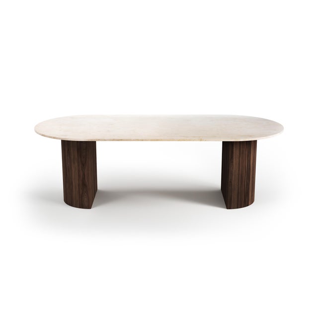 Our refleko luxury table, with its oblong shape, evokes the reflections of sunlight on dormant quarries, perpetuating the...