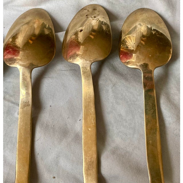 Mid 20th Century Set of 5 Rosewood & Brass Ice Iced Tea Drink Spoons Flatware For Sale - Image 4 of 9