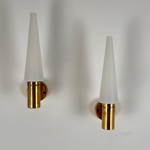 Brass and White Opaline Glass Wall Lights from Hans-Agne Jakobsson Ab Markaryd, Sweden, 1960s, Set of 2 For Sale - Image 4 of 18