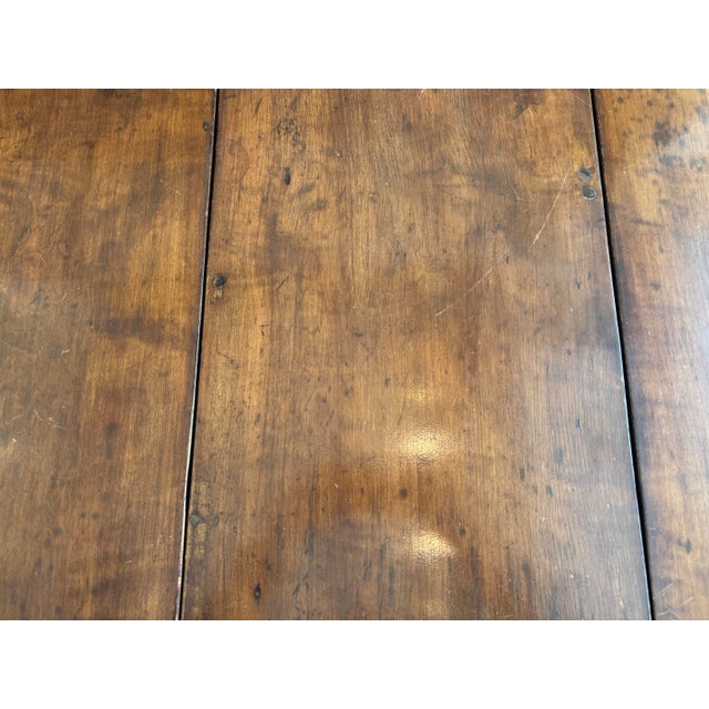 Late 18th Century American Antique Drop Leaf Table For Sale - Image 4 of 9