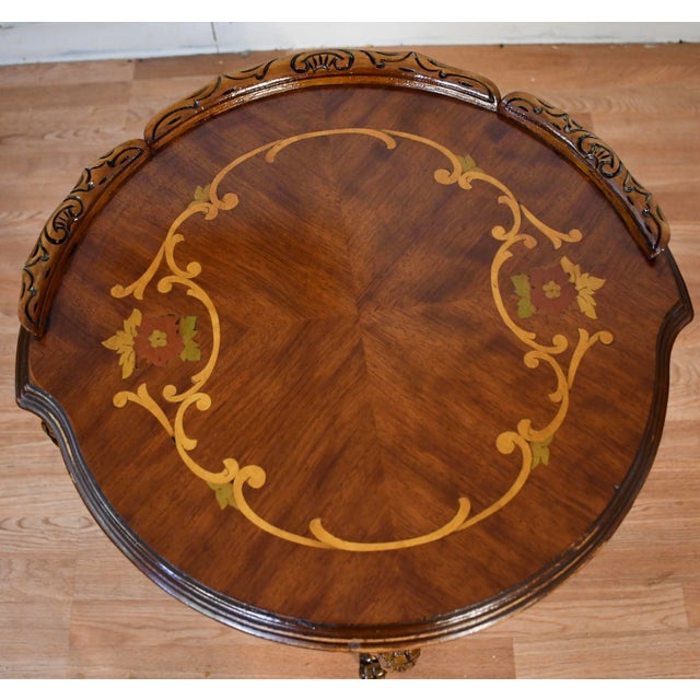 French 1920s Antique French Louis XV Walnut & Satinwood Inlay Side / End Table For Sale - Image 3 of 10