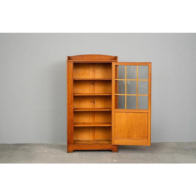 Small 20th Century Art Nouveau Bookcase in Oak For Sale - Image 3 of 18