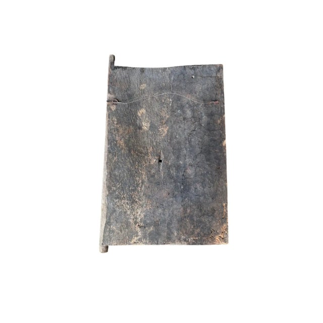 Wood Early 20th Century Batak Carved Wooden Tribal Door, Sumatra, Indonesia For Sale - Image 7 of 7