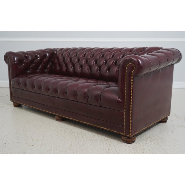 Age: Approx: 20 Years Old Details: Well Cared For Ready For Your Home Bun Feet High Quality Construction Tight Tufting...