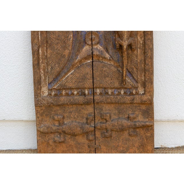 1950s Antique African Senufo Masked Crocodile Shutter For Sale - Image 5 of 6