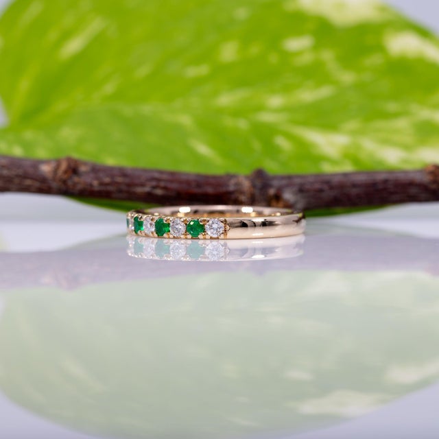 Diamond & Emerald Band Ring in Solid 14k Gold | Elegant Gemstone Wedding Band, Size 6.75 For Sale In Columbus - Image 6 of 9
