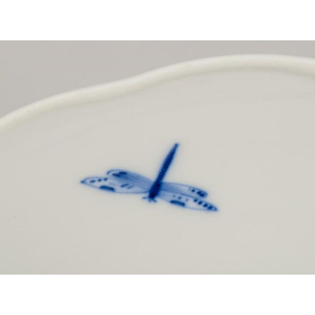 1920s Large German Porcelain Bowl from Meissen, 1920s For Sale - Image 5 of 8