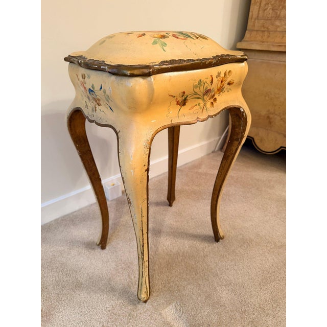 1950s Italian Florentine Hand-Painted Sewing or Jewelry Box on Cabriole-Leg Stand For Sale - Image 4 of 18